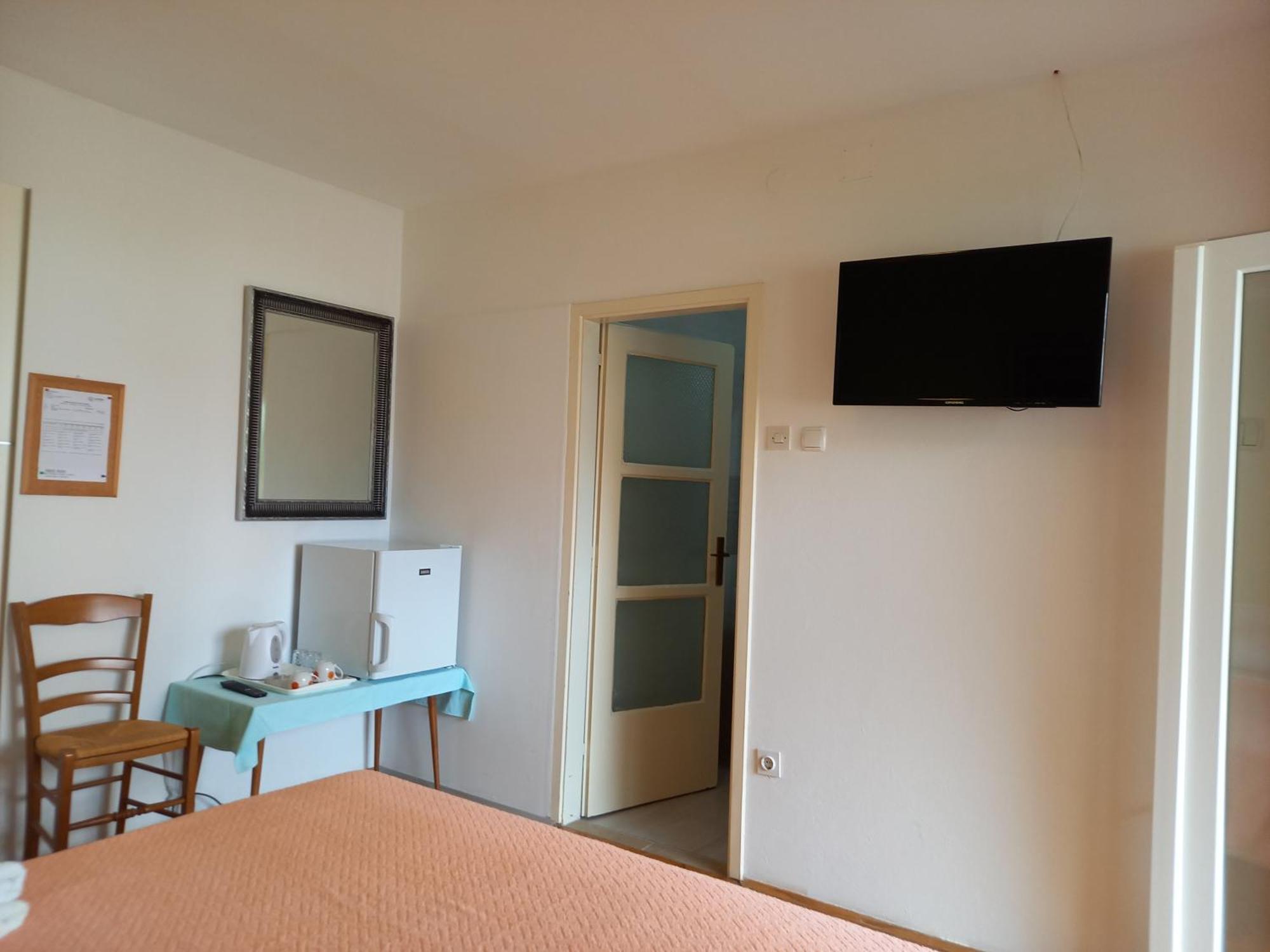 Summer Rooms Baska Exterior foto